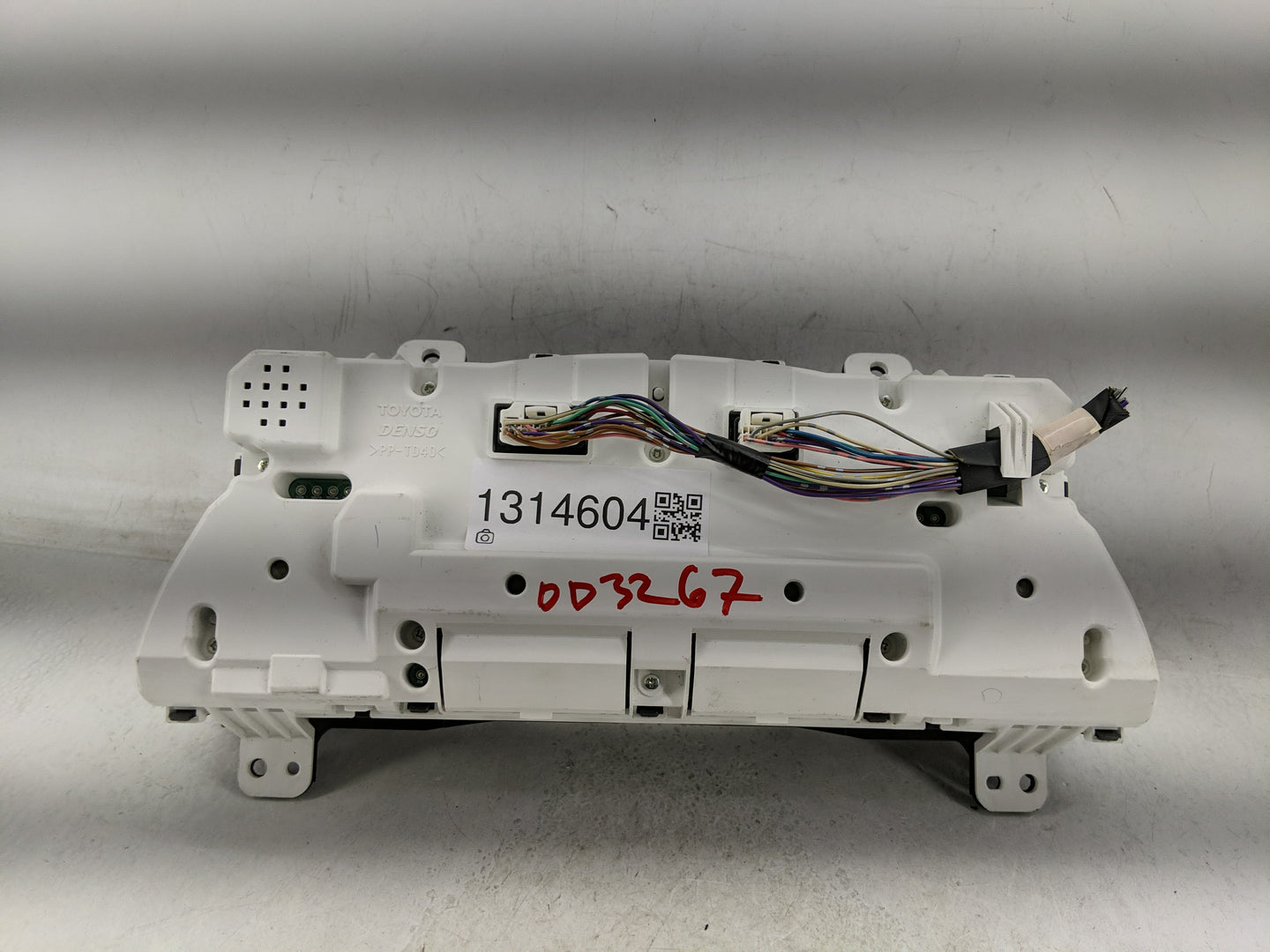 2007 Toyota Camry Instrument Cluster Speedometer Gauges P/N:83800-06Q60-00 Fits OEM Used Auto Parts - Oemusedautoparts1.com