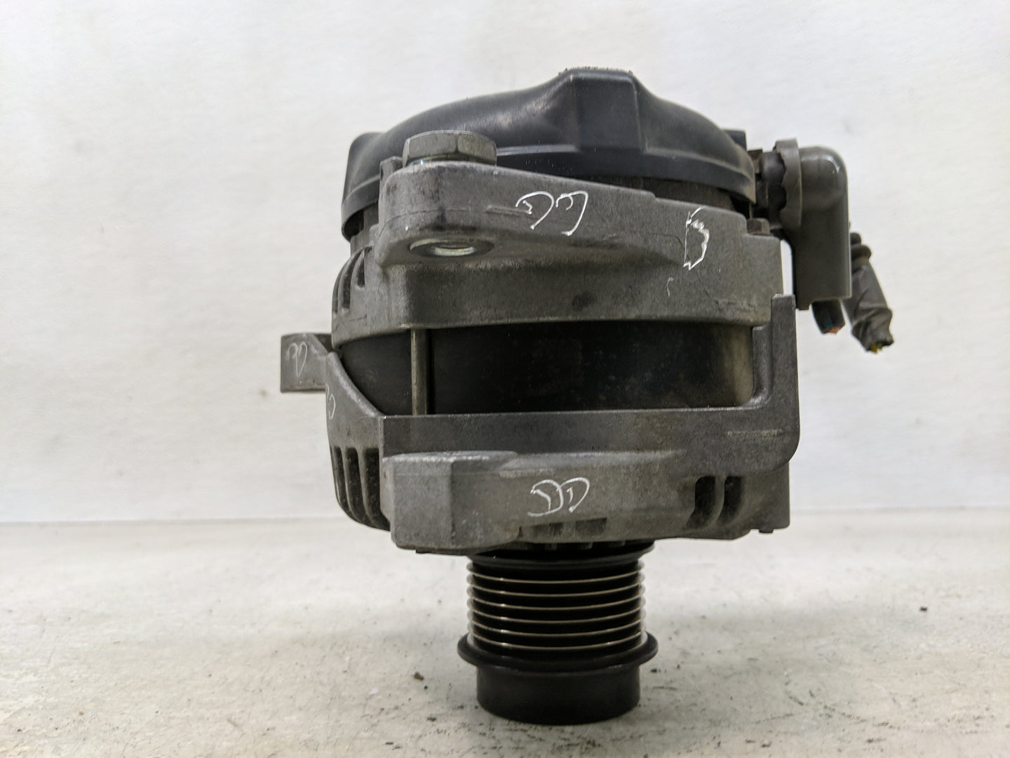 2007-2009 Toyota Camry Alternator Replacement Generator Charging Assembly Engine OEM P/N:27060-28321 104210-4811 Fits OEM Us