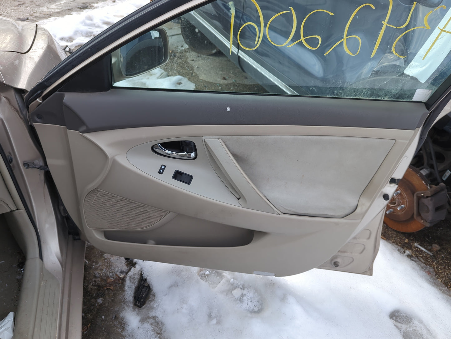 2007 Toyota Camry Front Right Passenger Interior Door Panel Trim 1324657 - Oemusedautoparts1.com