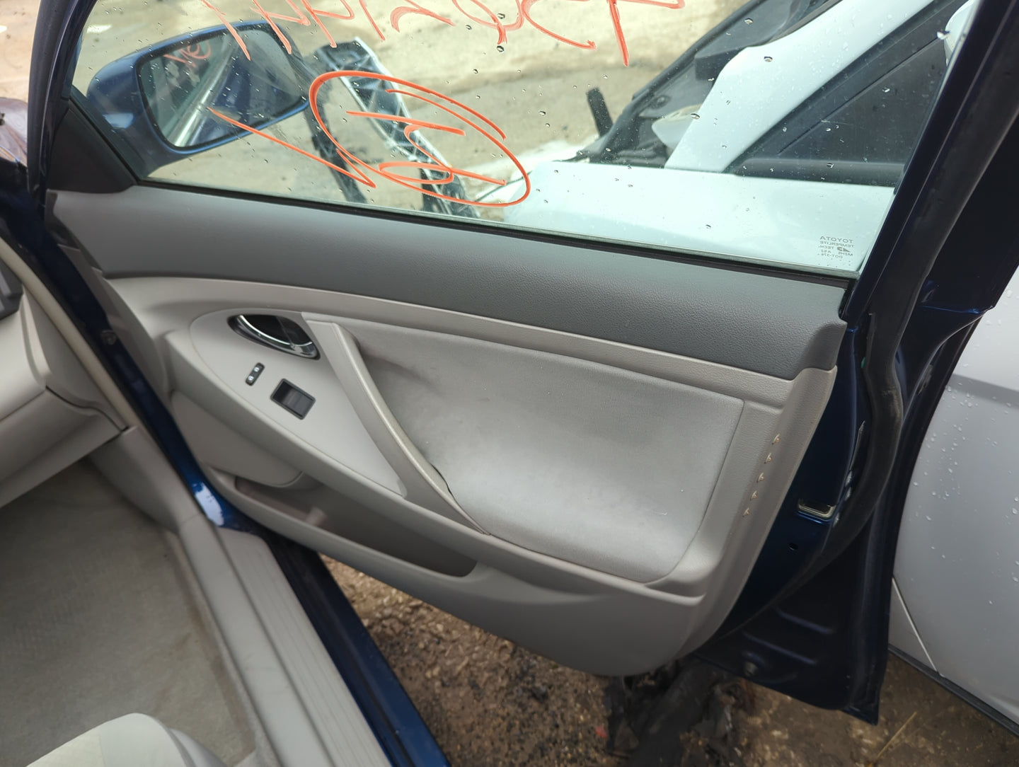 2007 Toyota Camry Front Right Passenger Interior Door Panel Trim 1360186 - Oemusedautoparts1.com