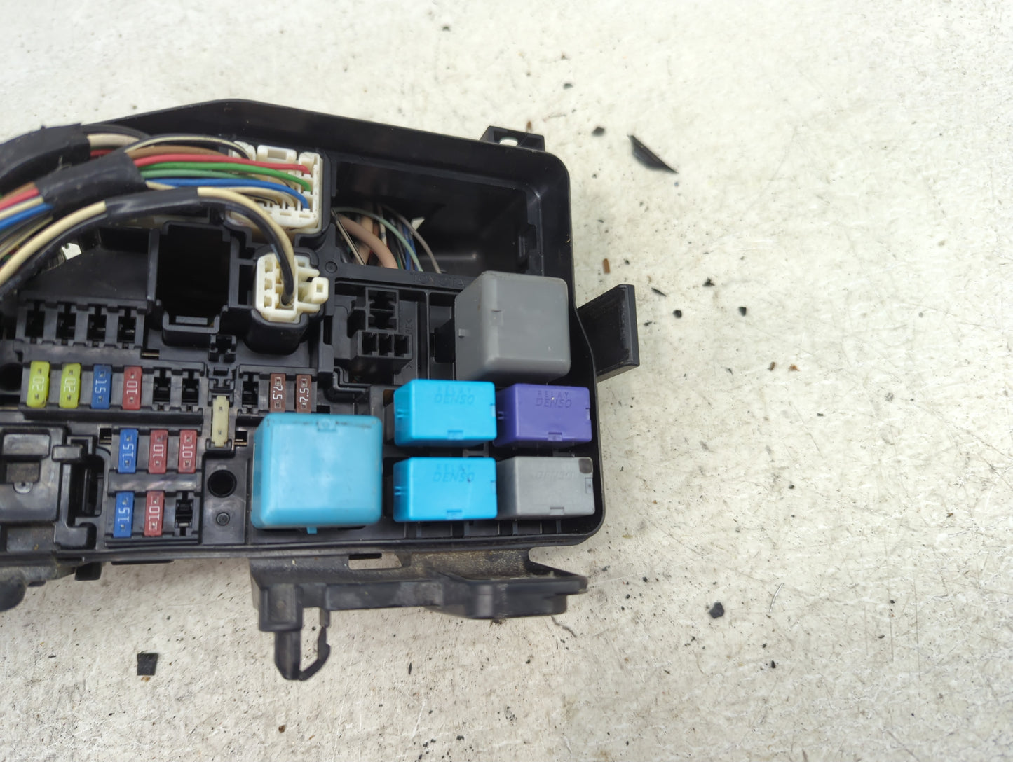 2007-2011 Toyota Camry Fusebox Fuse Box Panel Relay Module P/N:82720-06100 Fits Fits 2007 2008 2009 2010 2011 OEM Used Auto 