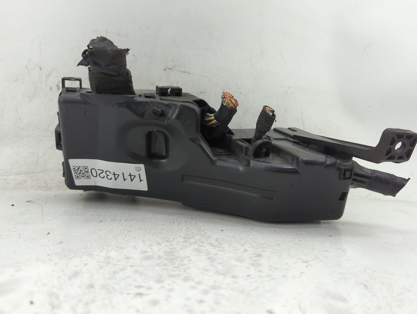 2007-2011 Toyota Camry Fusebox Fuse Box Panel Relay Module P/N:82720-06100 82620-07050 Fits Fits 2007 2008 2009 2010 2011 OE