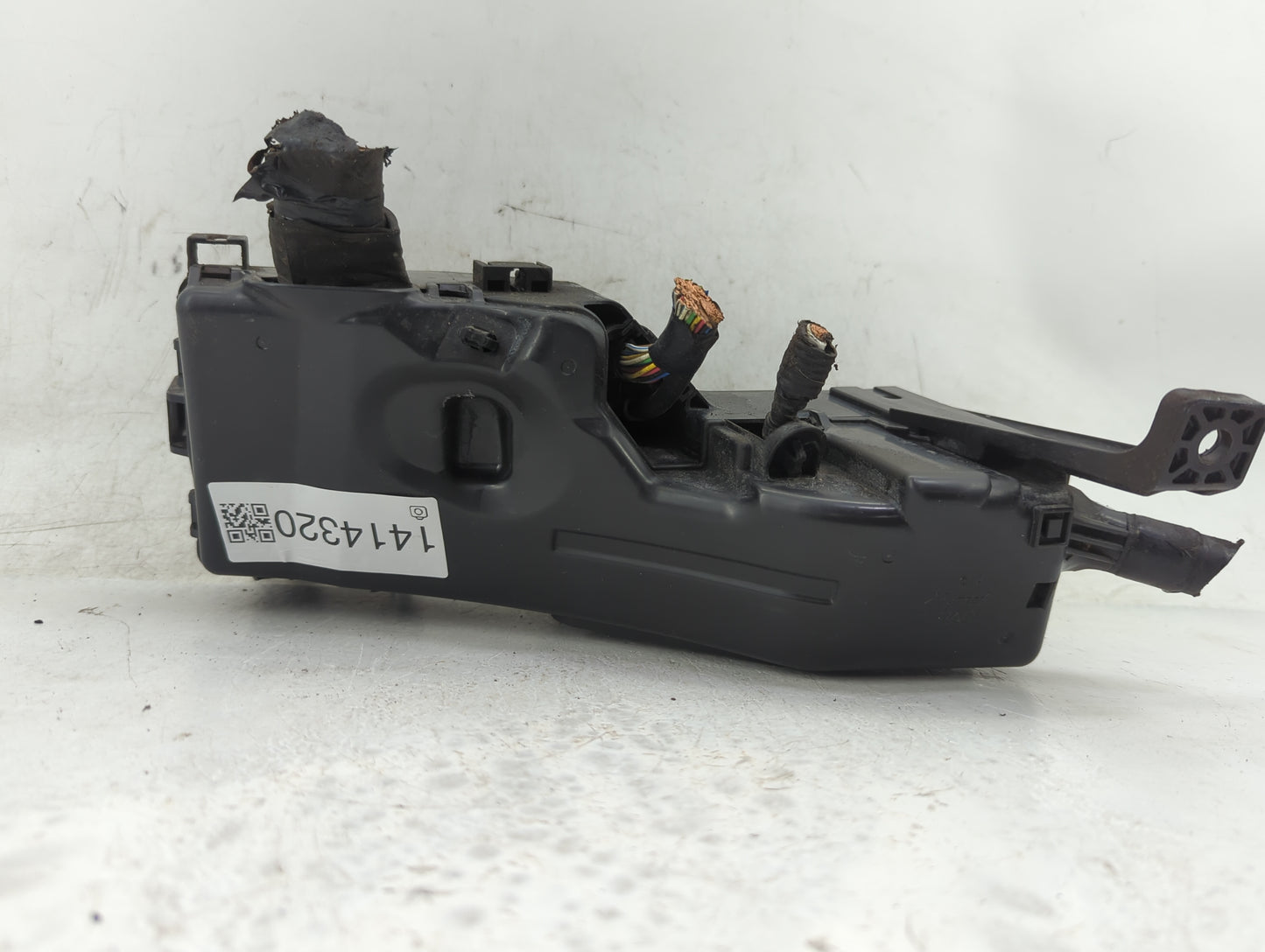 2007-2011 Toyota Camry Fusebox Fuse Box Panel Relay Module P/N:82720-06100 82620-07050 Fits Fits 2007 2008 2009 2010 2011 OE