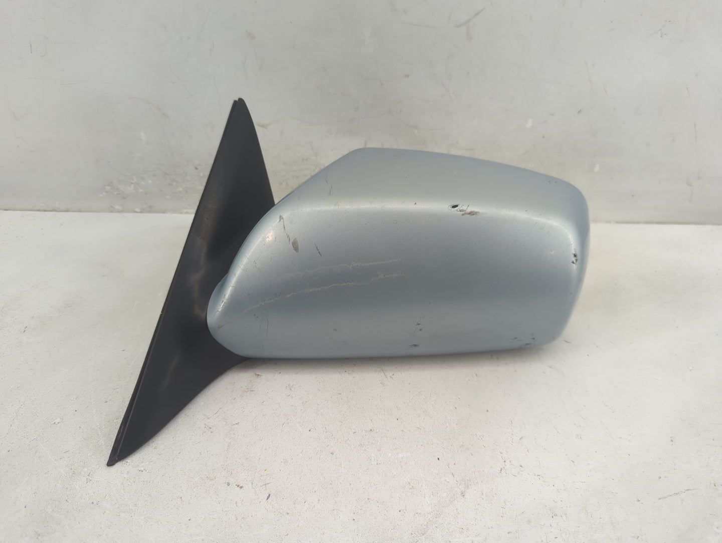 2007-2011 Toyota Camry Driver Side View Mirror - Left Door Mirror OEM Used - Oemusedautoparts1.com