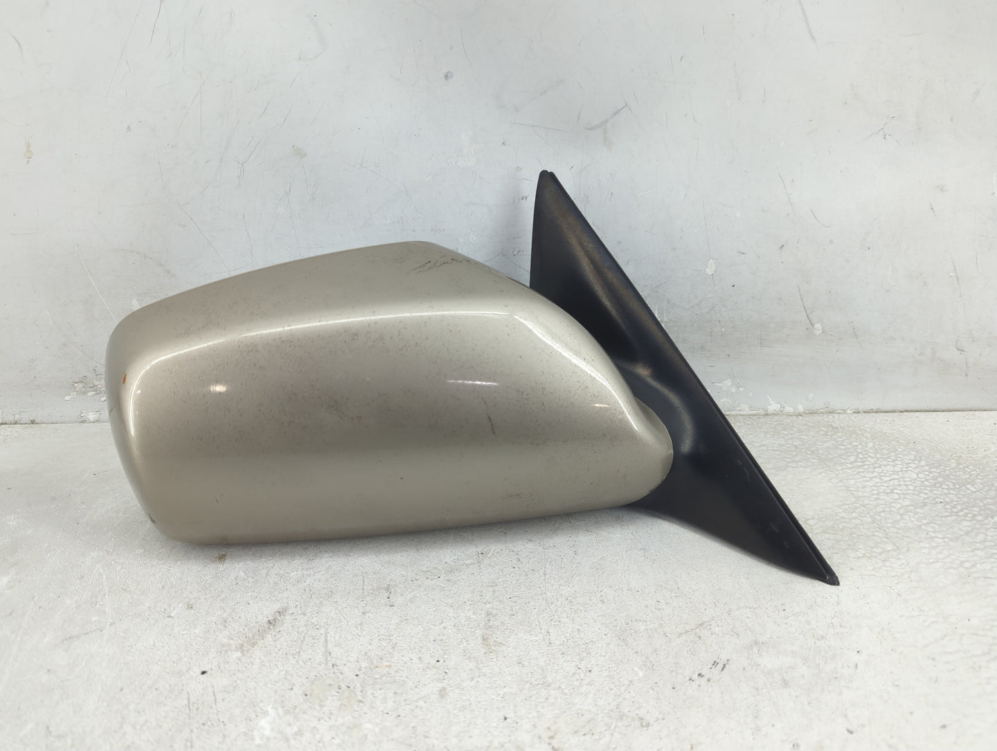 2007-2011 Toyota Camry Passenger Side View Mirror - Right Door Mirror OEM Used - Oemusedautoparts1.com