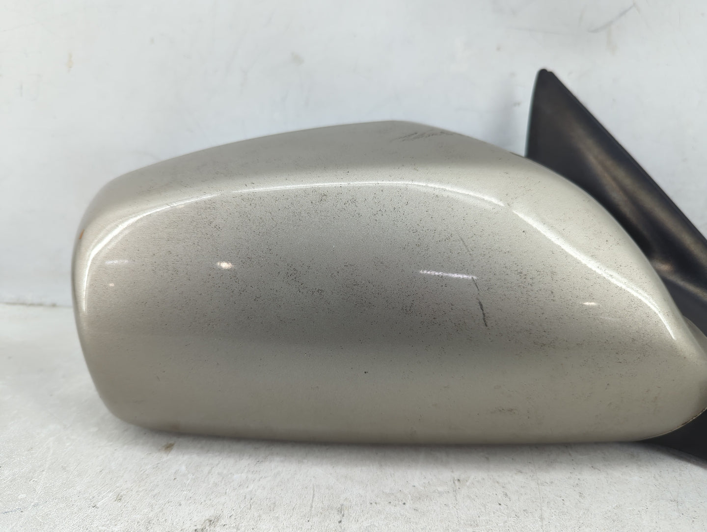 2007-2011 Toyota Camry Passenger Side View Mirror - Right Door Mirror OEM Used - Oemusedautoparts1.com