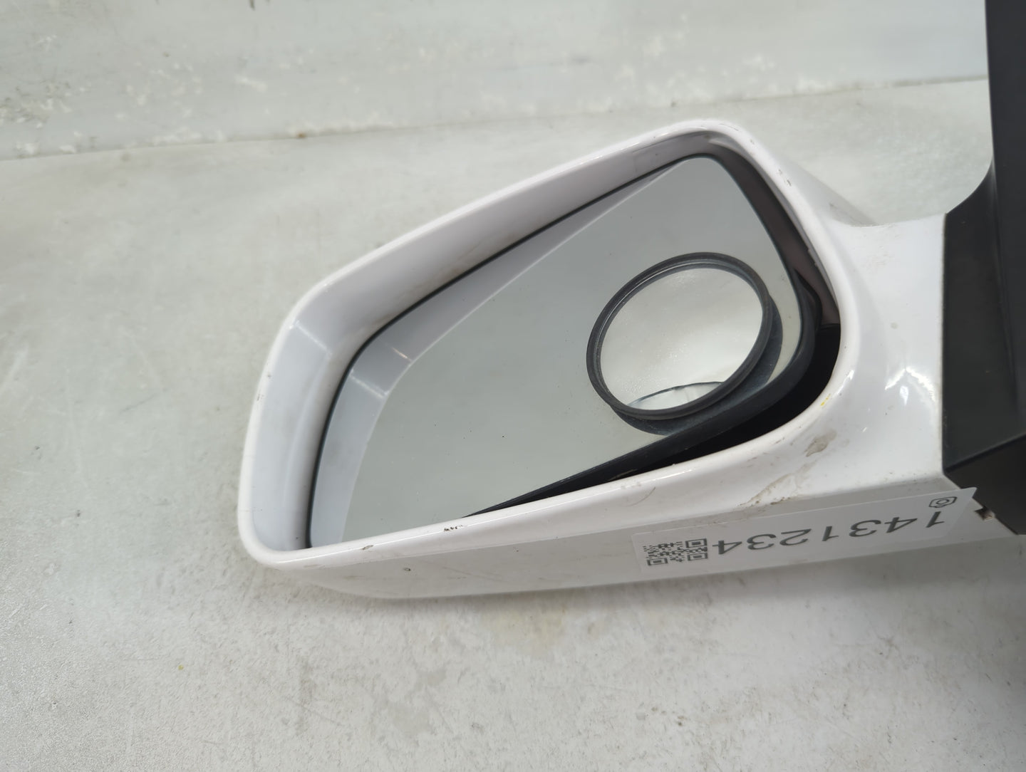 2007 Toyota Camry Driver Left Side View Power Door Mirror White - Oemusedautoparts1.com