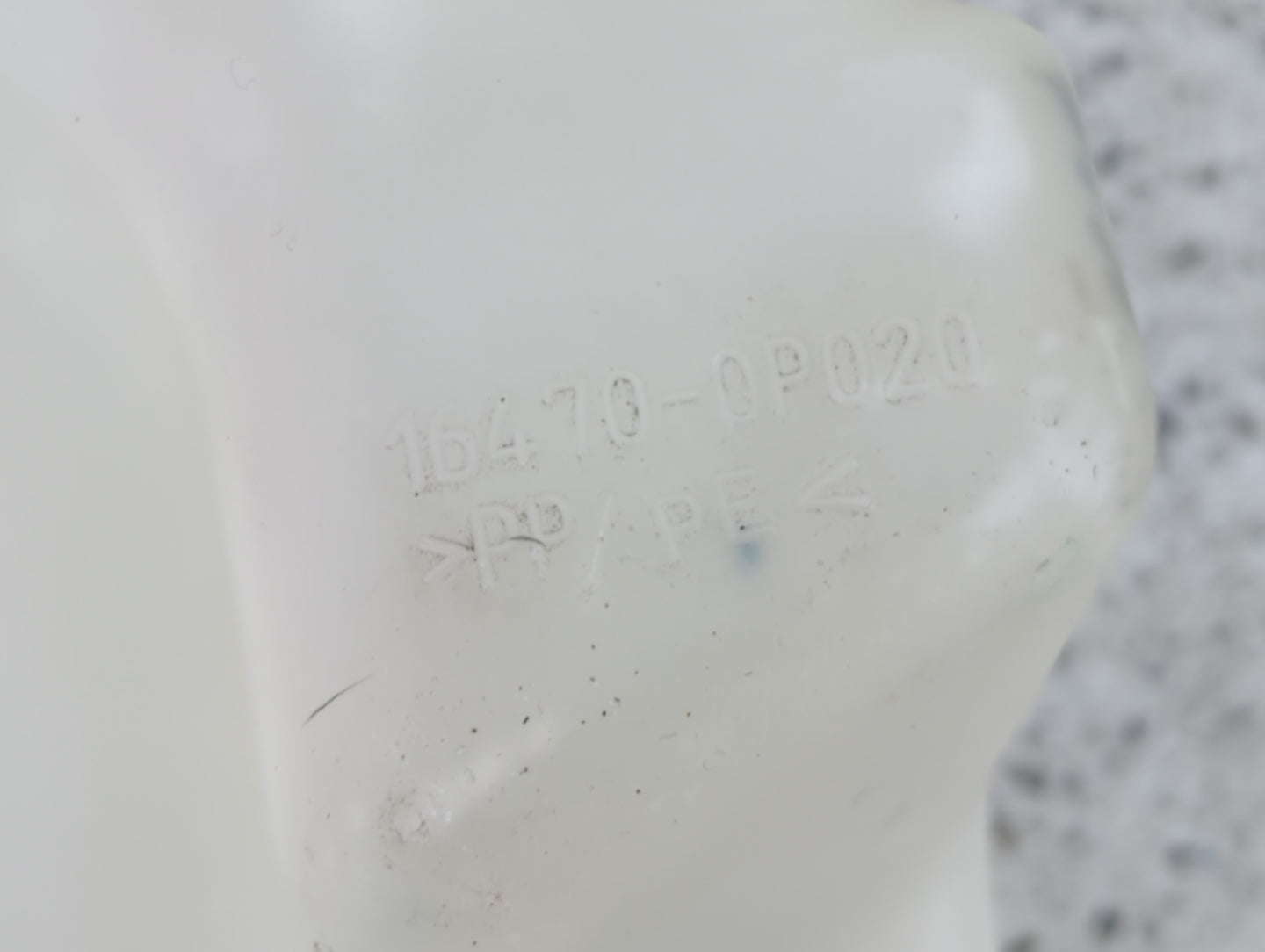 2007-2011 Toyota Camry Radiator Coolant Overflow Expansion Tank Bottle 1432391 - Oemusedautoparts1.com