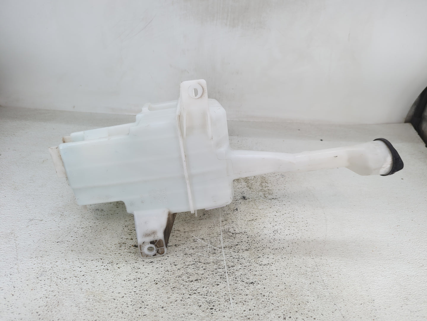 2007-2011 Toyota Camry Windshield Washer Fluid Reservoir Bottle Oem - Oemusedautoparts1.com