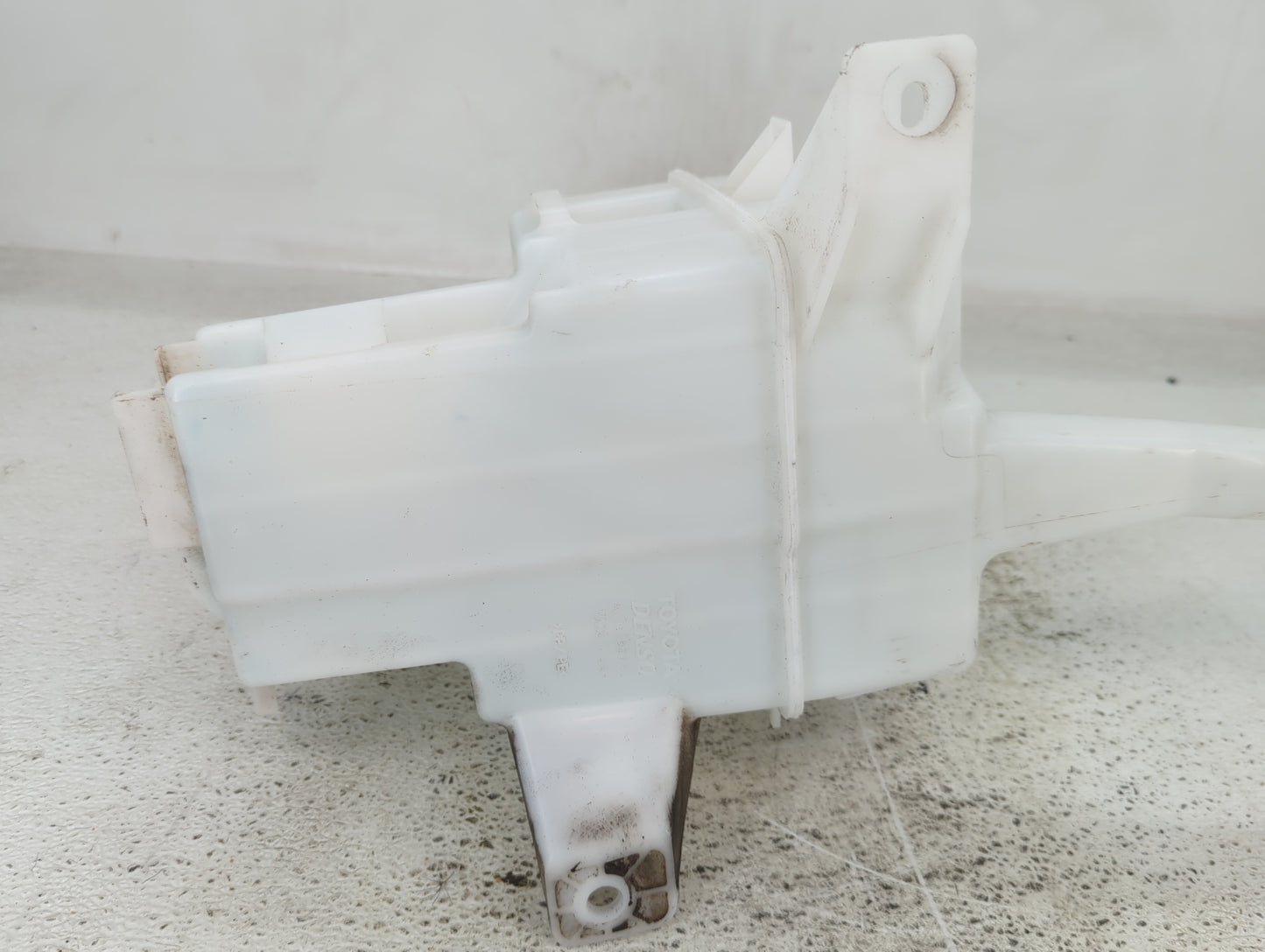 2007-2011 Toyota Camry Windshield Washer Fluid Reservoir Bottle Oem - Oemusedautoparts1.com
