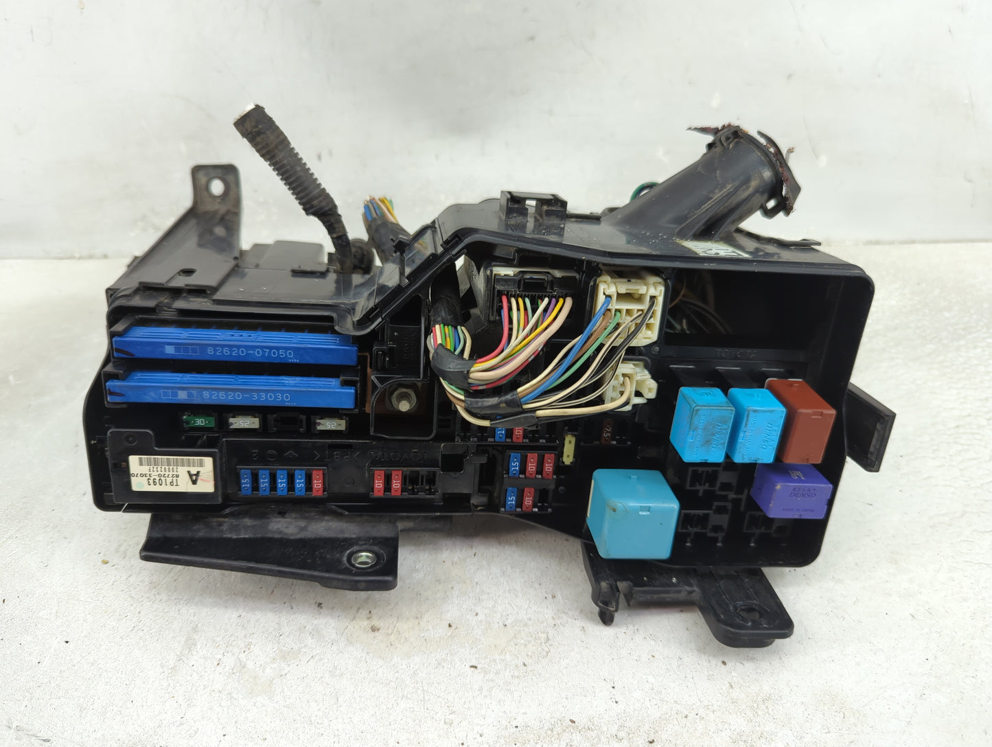 2007-2009 Toyota Camry Fusebox Fuse Box Panel Relay Module P/N:82620-07050 82620-33030, 82720-33070 Fits Fits 2007 2008 2009
