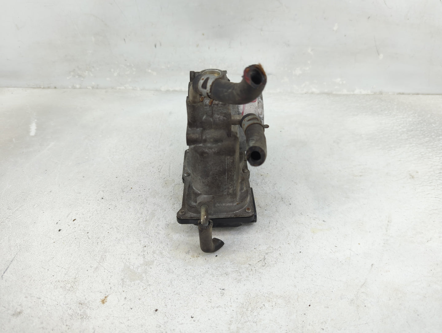 2007-2011 Toyota Camry Throttle Body P/N:22030-28070 Fits Fits 2006 2007 2008 2009 2010 2011 2012 2013 2014 2015 OEM Used Au