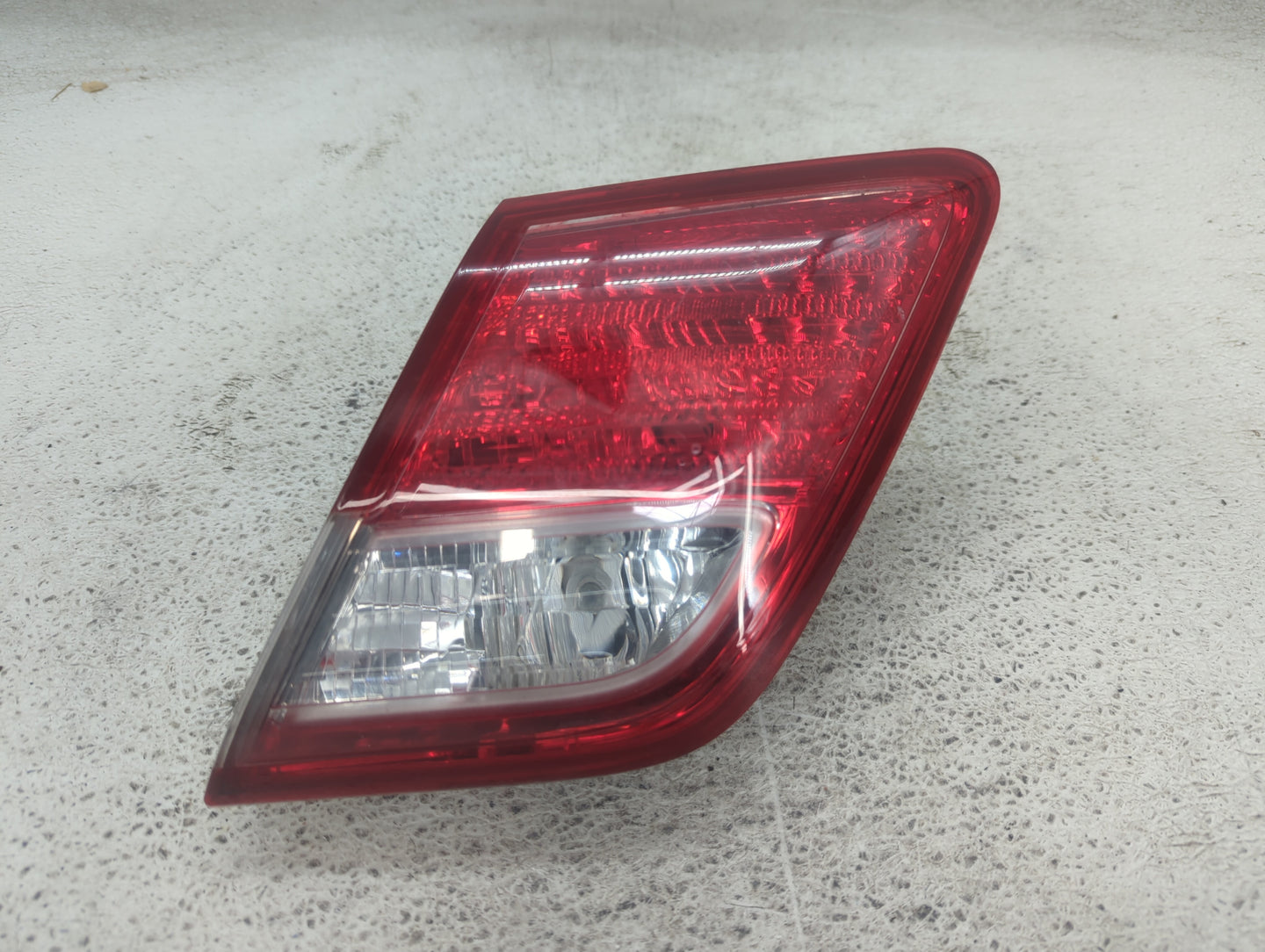 2007-2009 Toyota Camry Tail Light Assembly Passenger Right OEM Fits Fits 2007 2008 2009 OEM Used Auto Parts - Oemusedautopar