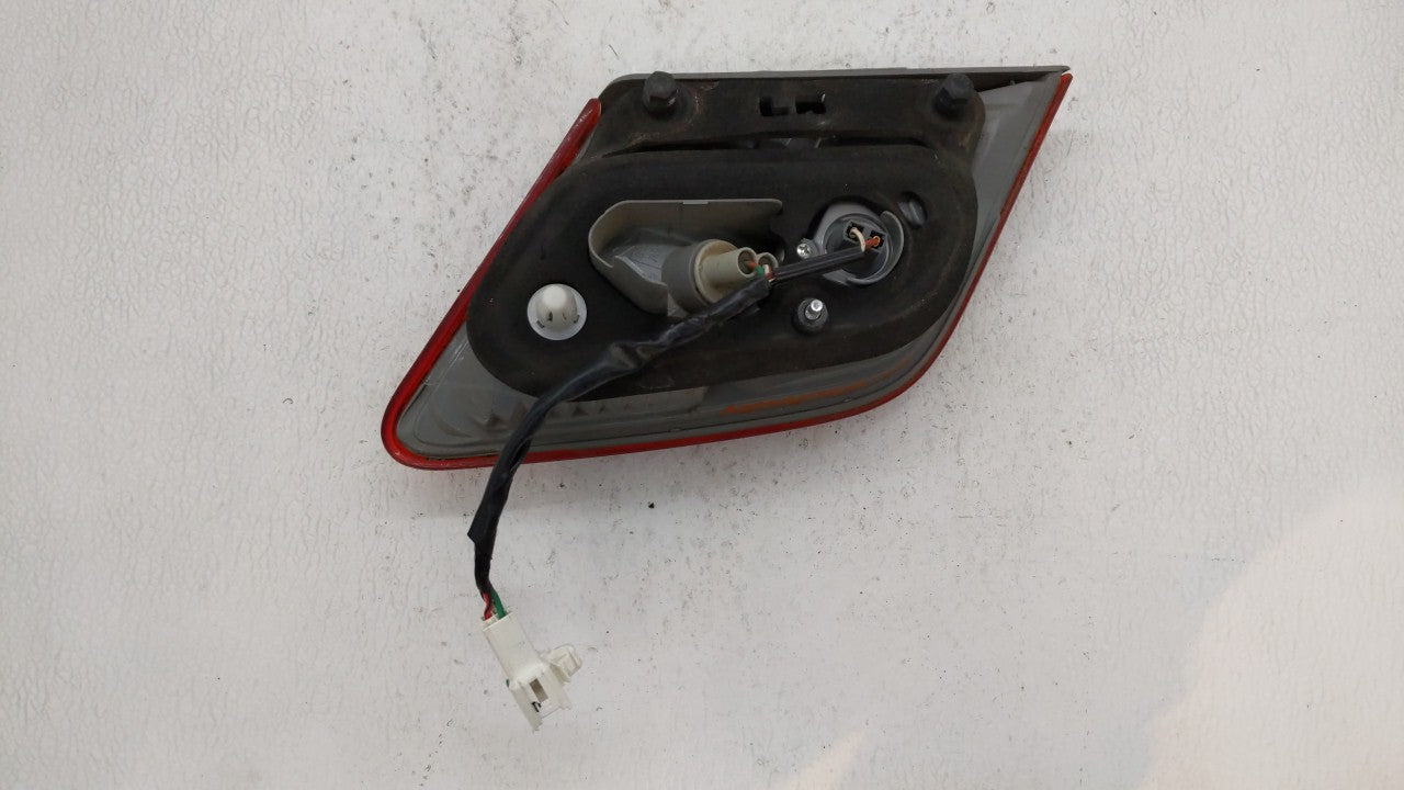 2007-2009 Toyota Camry Tail Light Assembly Passenger Right OEM Fits Fits 2007 2008 2009 OEM Used Auto Parts - Oemusedautopar