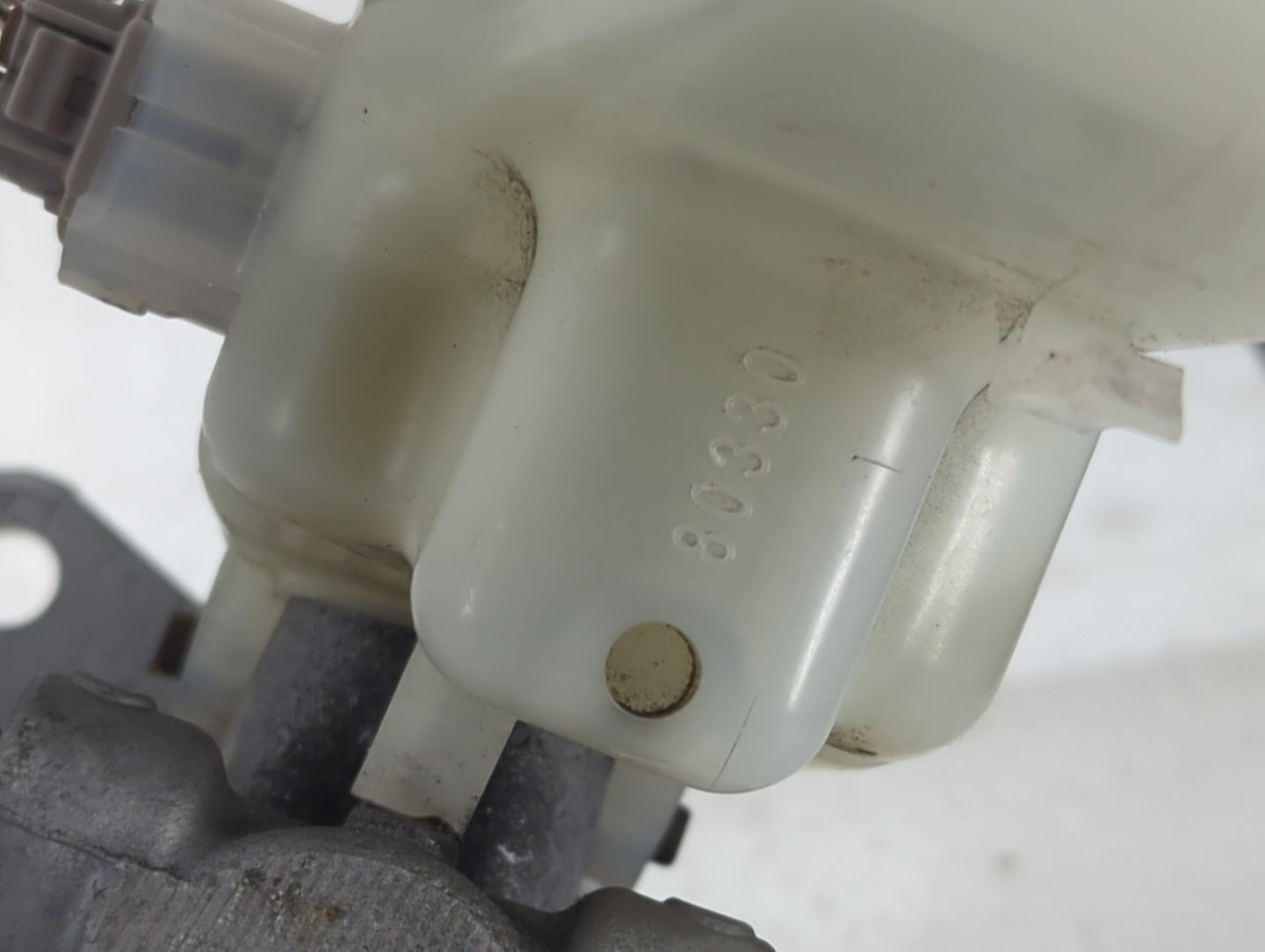 2007-2011 Toyota Camry Brake Master Cylinder 1452073 - Oemusedautoparts1.com