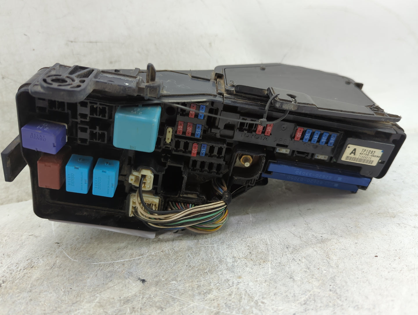 2007-2009 Toyota Camry Fusebox Fuse Box Panel Relay Module P/N:82720-06090 TP1092 Fits Fits 2007 2008 2009 OEM Used Auto Par