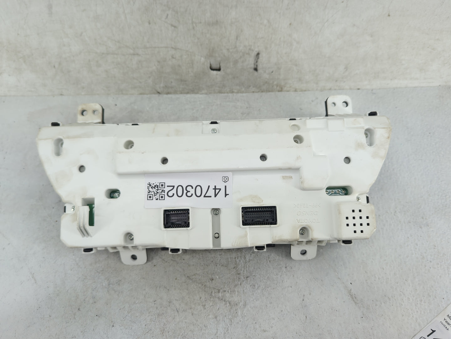 2007-2009 Toyota Camry Instrument Cluster Speedometer Gauges P/N:83800-06Q50-00 TN257430-5667 Miles:69K Fits Fits 2007 2008 