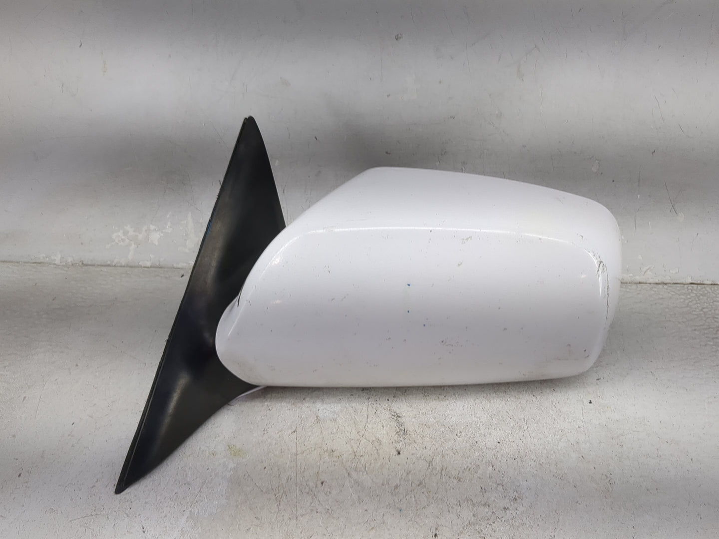 2007 Toyota Camry Driver Side View Mirror - Left Door Mirror OEM Used - Oemusedautoparts1.com