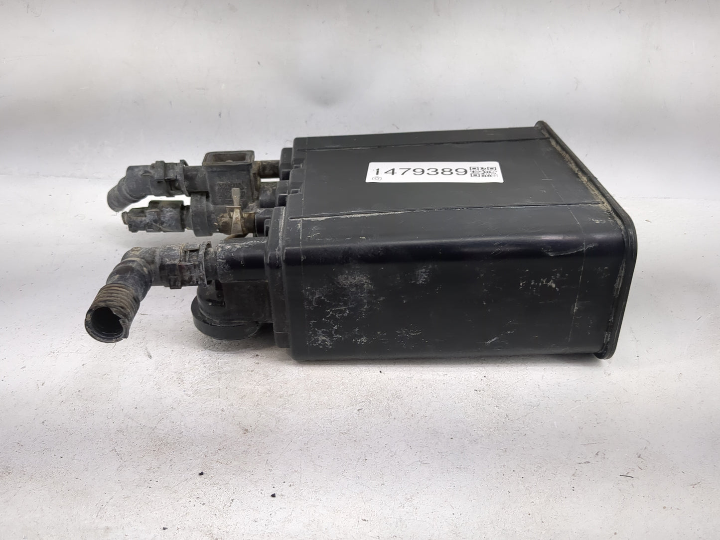 2007 Toyota Camry Fuel Vapor Charcoal Canister - Oemusedautoparts1.com