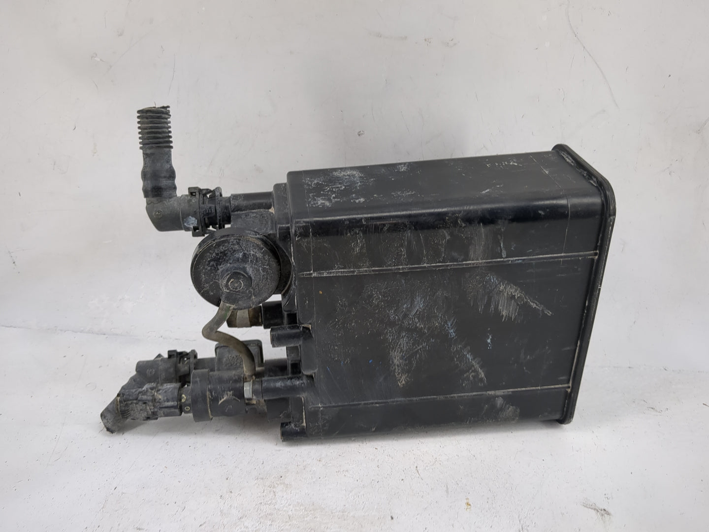 2007 Toyota Camry Fuel Vapor Charcoal Canister - Oemusedautoparts1.com