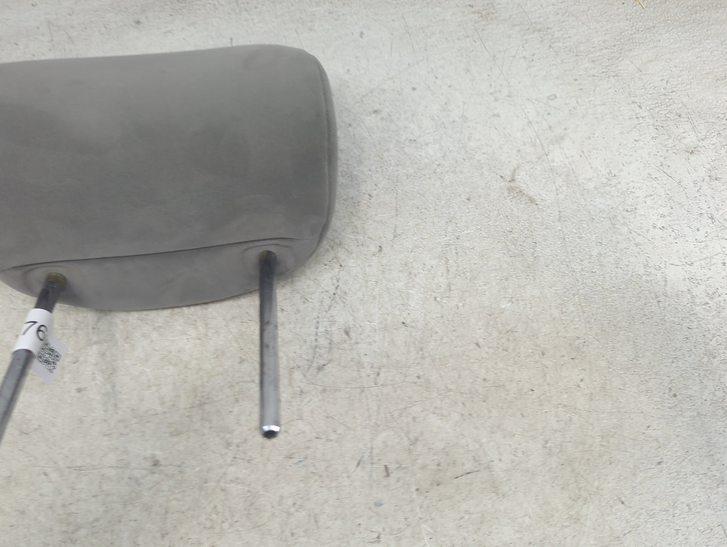 2007 Toyota Camry Headrest Head Rest Front Driver Passenger Seat Fits OEM Used Auto Parts - Oemusedautoparts1.com