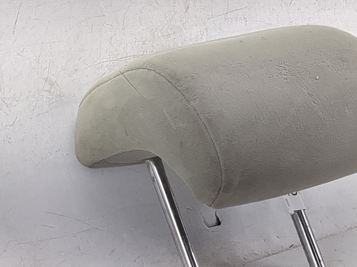 2007 Toyota Camry Headrest Head Rest Front Driver Passenger Seat Fits OEM Used Auto Parts - Oemusedautoparts1.com