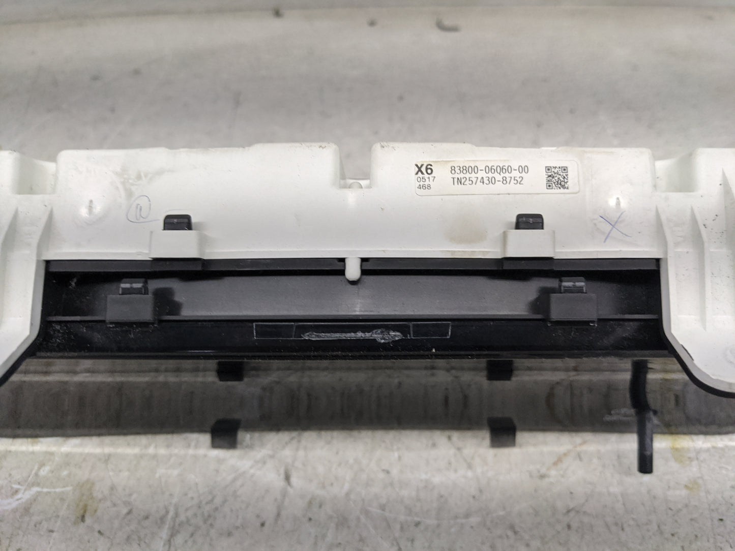 2007 Toyota Camry Instrument Cluster Speedometer Gauges P/N:83800-0Q060-00 TN257430-8752 Miles: Fits OEM Used Auto Parts - O