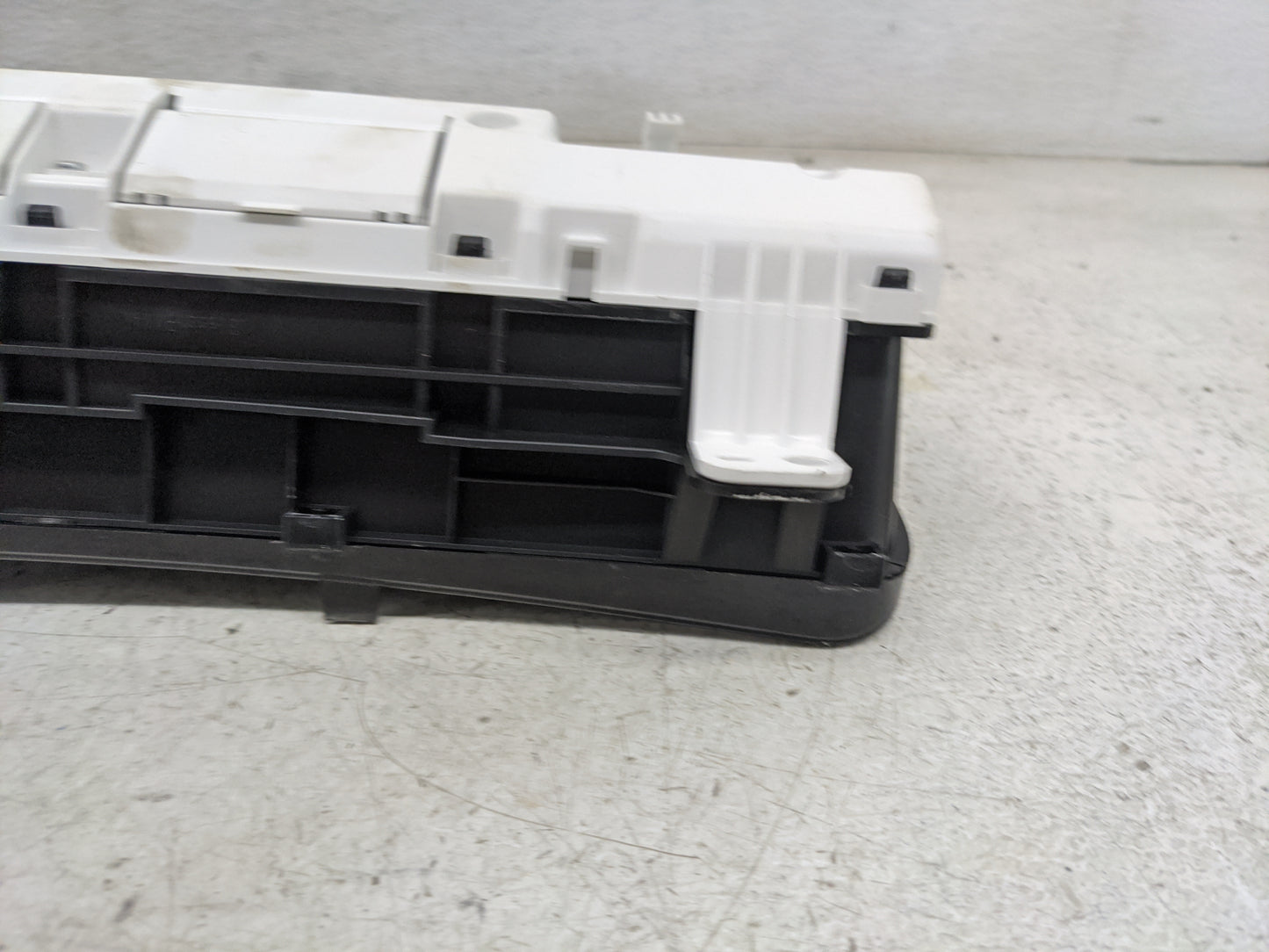 2007 Toyota Camry Instrument Cluster Speedometer Gauges P/N:83800-3B60 2574303704 Miles: Fits OEM Used Auto Parts - Oemuseda