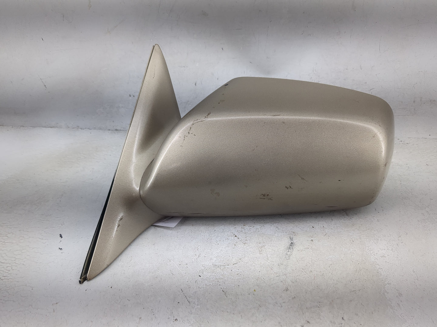 2007-2011 Toyota Camry Driver Side View Mirror - Left Door Mirror OEM Used - Oemusedautoparts1.com