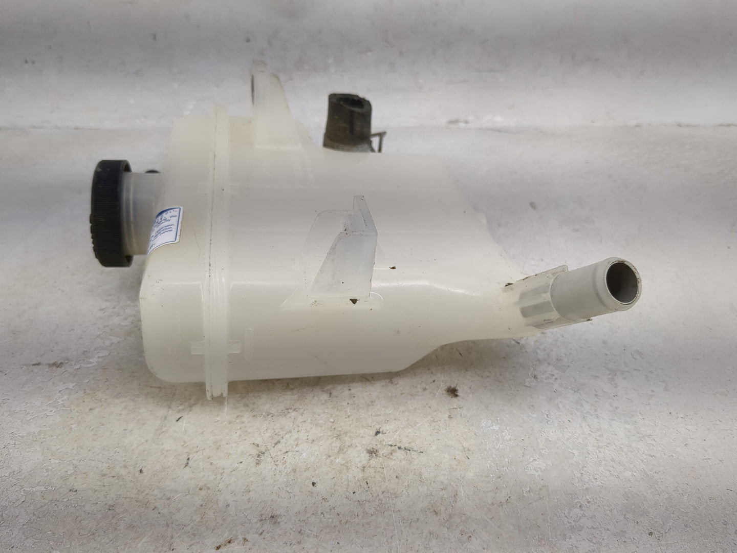 2007-2011 Toyota Camry Radiator Coolant Overflow Expansion Tank Bottle 1494377 - Oemusedautoparts1.com