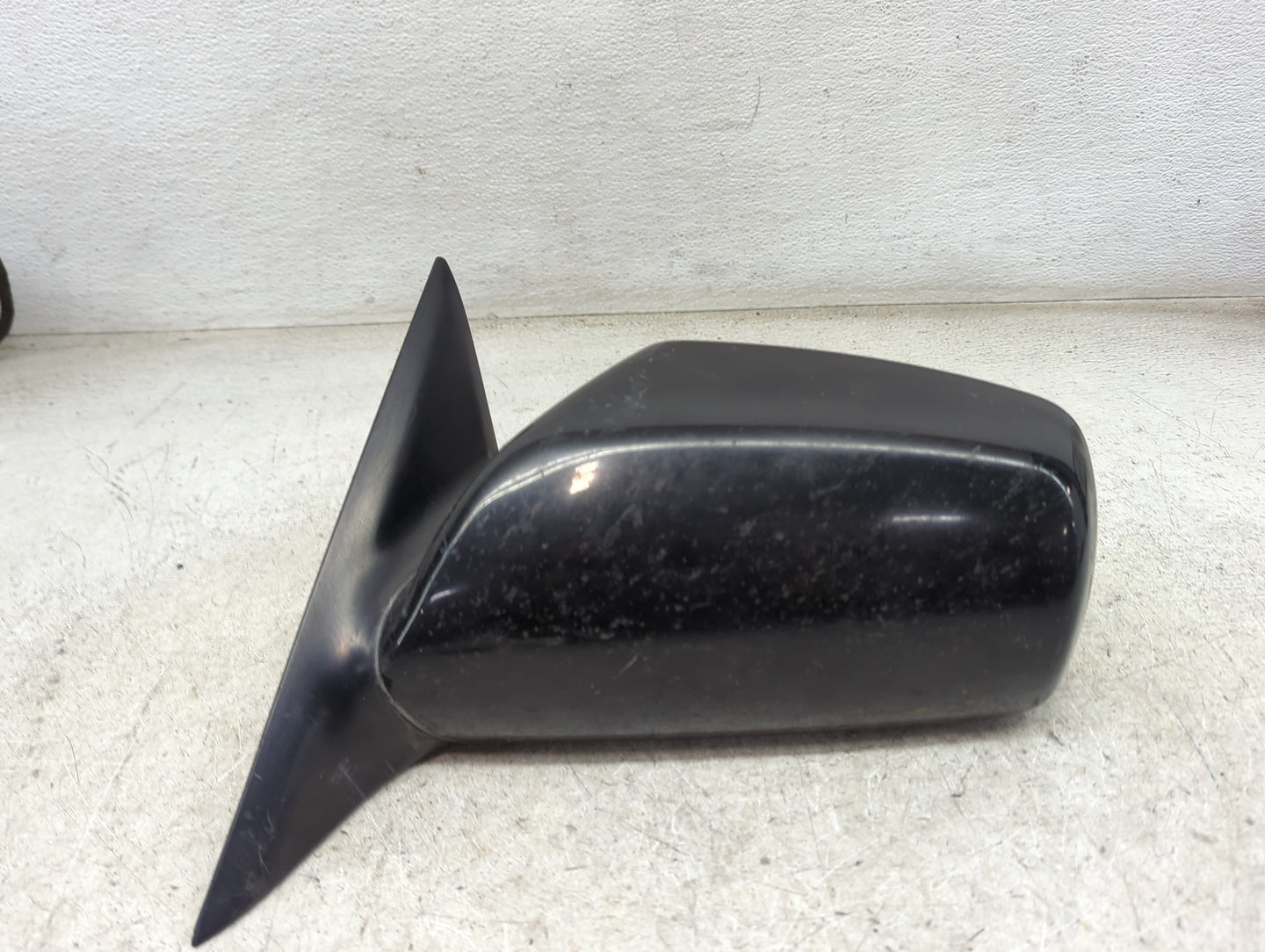 2007-2011 Toyota Camry Driver Side View Mirror - Left Door Mirror OEM Used - Oemusedautoparts1.com
