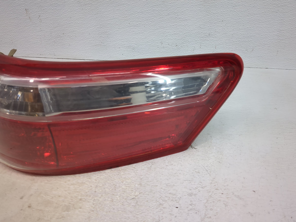 2007-2009 Toyota Camry Tail Light Assembly Passenger Right OEM Fits Fits 2007 2008 2009 OEM Used Auto Parts - Oemusedautopar