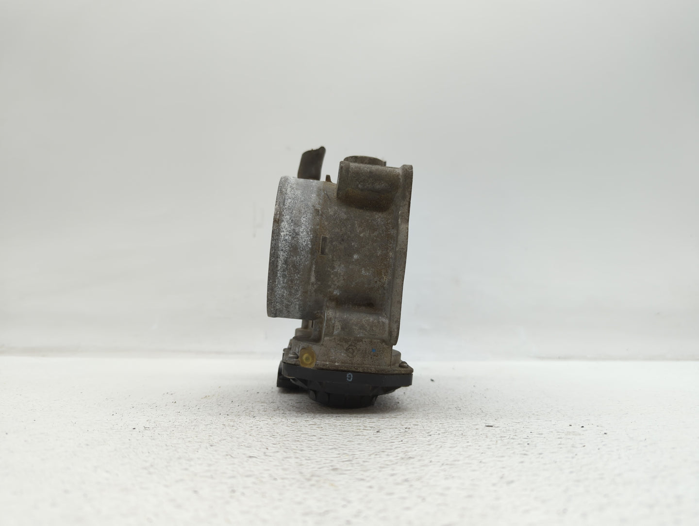 2007-2017 Toyota Camry Throttle Body P/N:22030-0P050 22030-31030 Fits OEM Used Auto Parts - Oemusedautoparts1.com