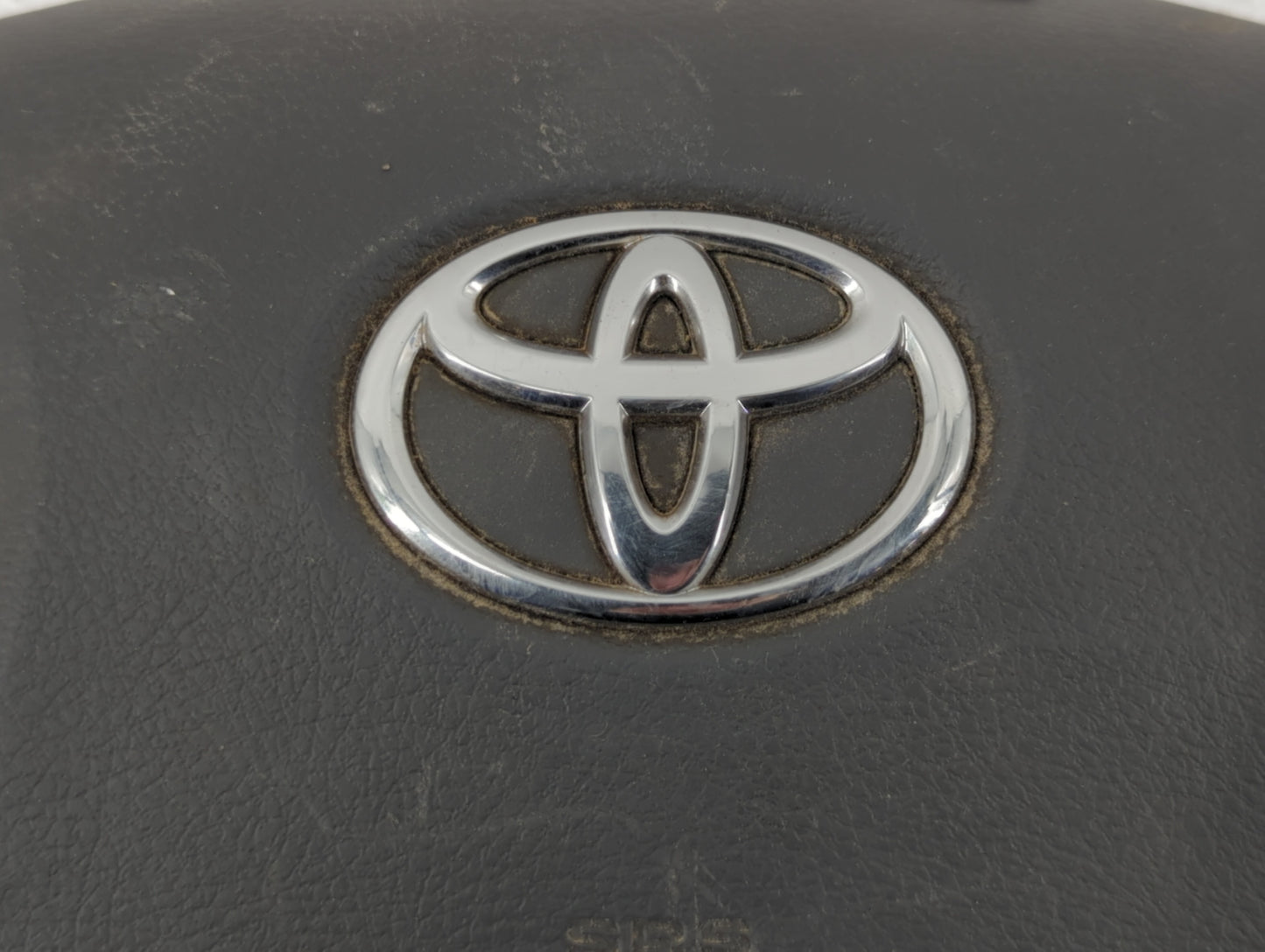 2007 Toyota Camry Air Bag Driver Left Knee Oem - Oemusedautoparts1.com