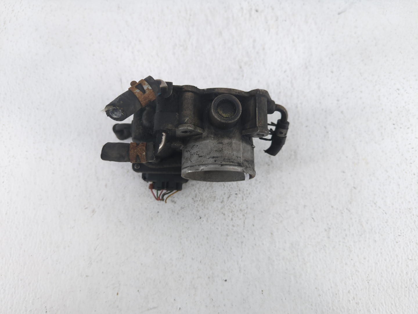 2007-2011 Toyota Camry Throttle Body P/N:22030-0H030 Fits Fits 2006 2007 2008 2009 2010 2011 2012 2013 2014 2015 OEM Used Au