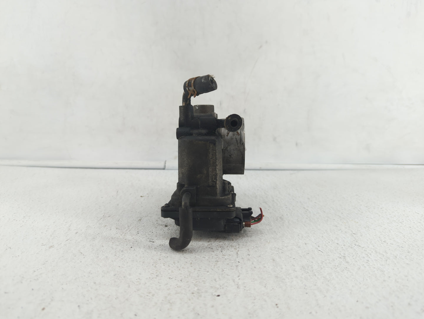 2007-2011 Toyota Camry Throttle Body P/N:22030-0H030 Fits Fits 2006 2007 2008 2009 2010 2011 2012 2013 2014 2015 OEM Used Au