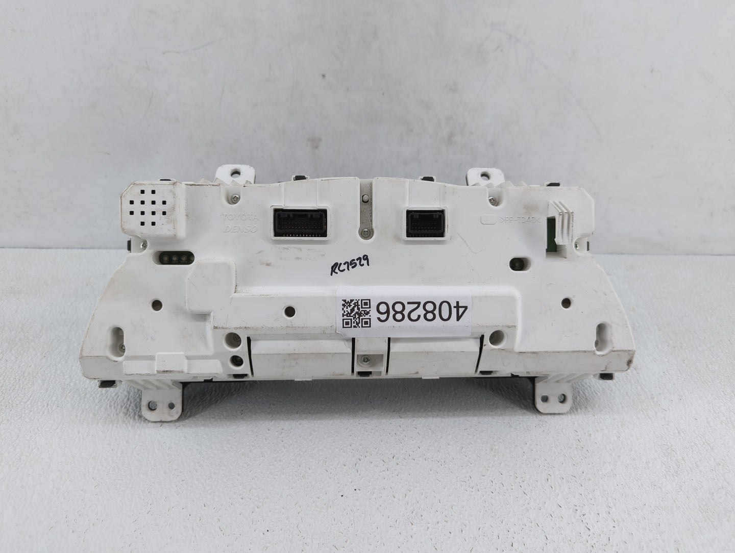 2007 Toyota Camry Instrument Cluster Speedometer Gauges P/N:83800-06Q60 83800-33B50 Fits OEM Used Auto Parts - Oemusedautopa