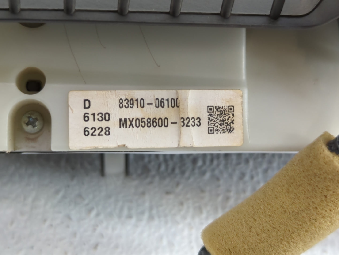 2007 Toyota Camry Digitial Dash Clock P/N:83910-06100 Fits OEM Used Auto Parts - Oemusedautoparts1.com
