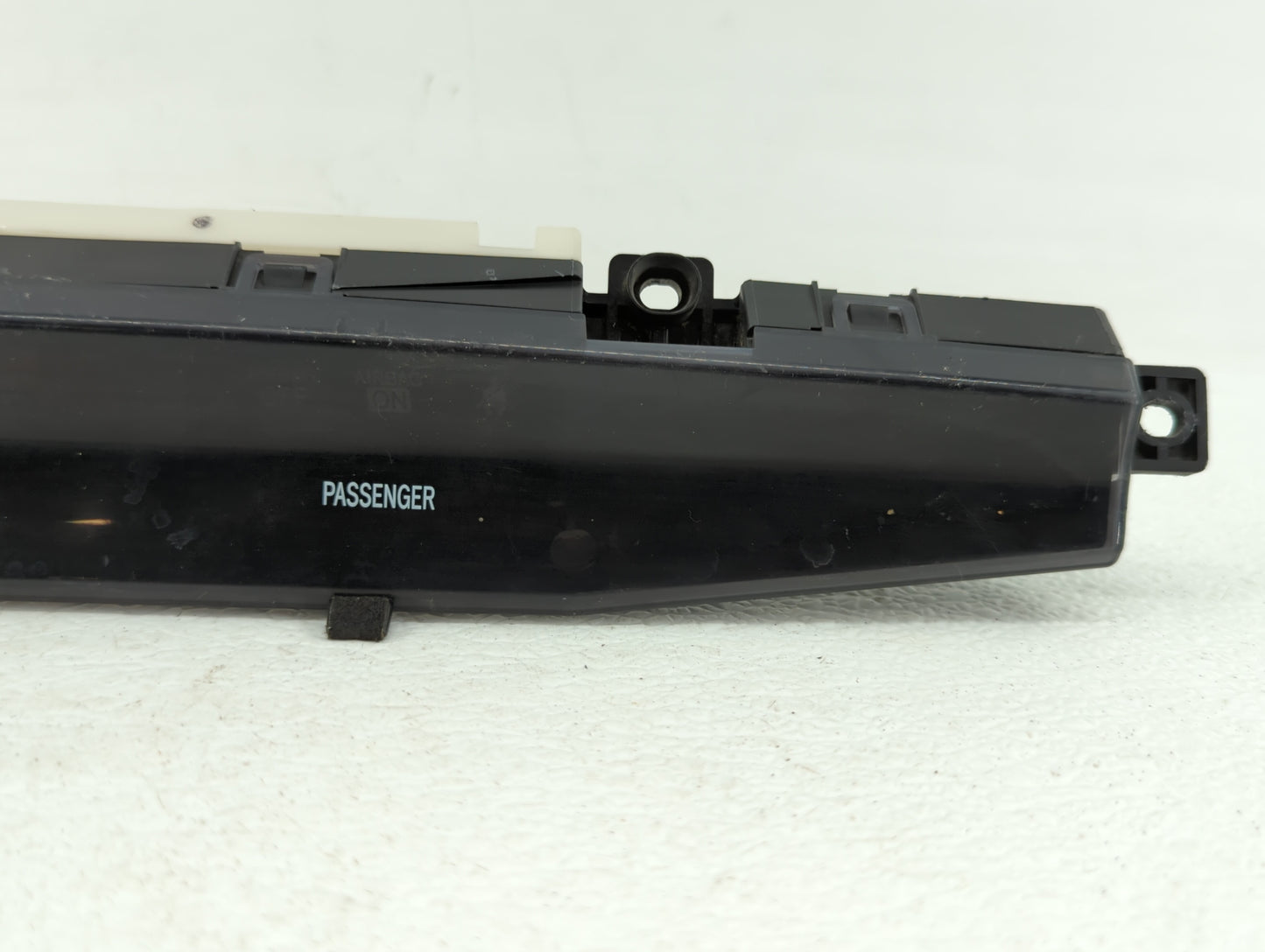 2007 Toyota Camry Digitial Dash Clock P/N:83910-33170 55952-06010, 55981-06040, 83910-06100 Fits OEM Used Auto Parts - Oemus