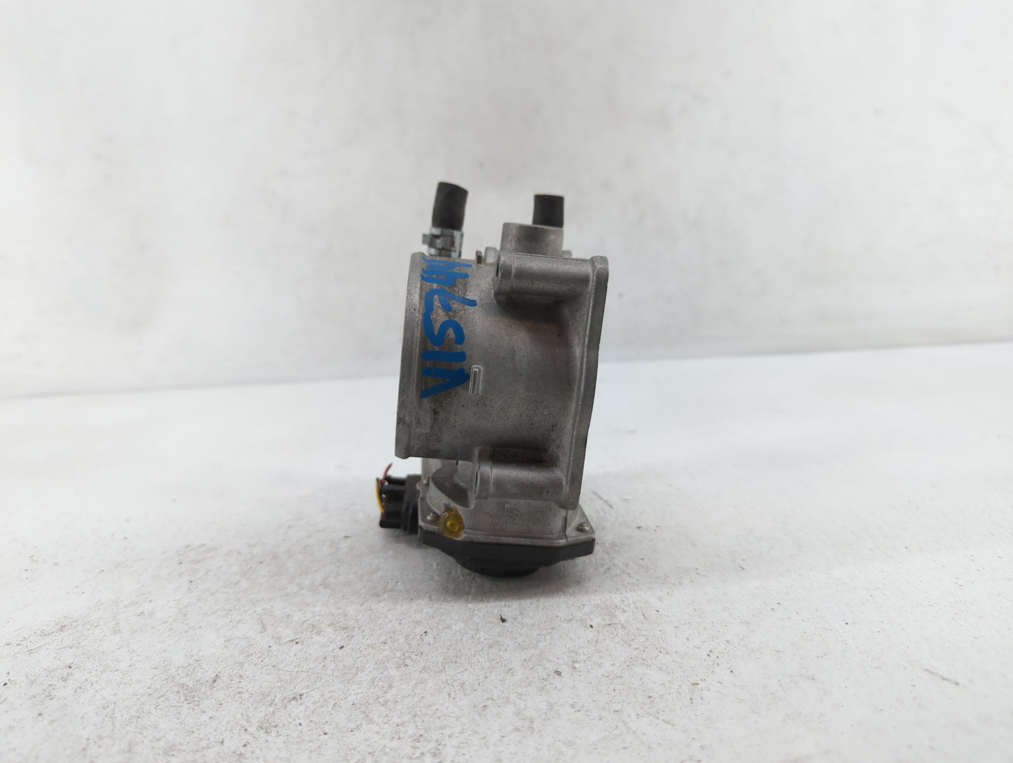 2007-2017 Toyota Camry Throttle Body P/N:22030-0P050 22030-31030 Fits OEM Used Auto Parts - Oemusedautoparts1.com