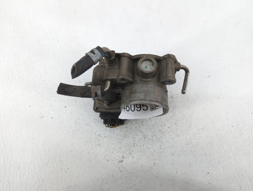 2007-2011 Toyota Camry Throttle Body P/N:22030-28071 22030-28070 Fits Fits 2006 2007 2008 2009 2010 2011 2012 2013 2014 2015 OEM Used Auto Parts