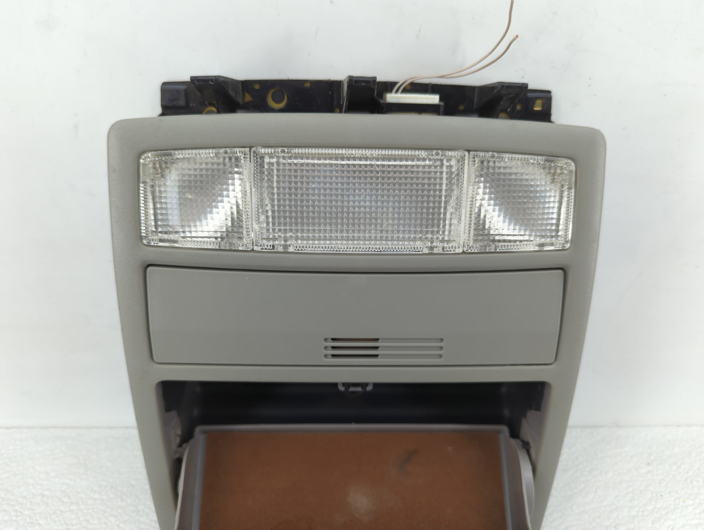 2007 Toyota Camry Overhead Roof Console Grey - Oemusedautoparts1.com