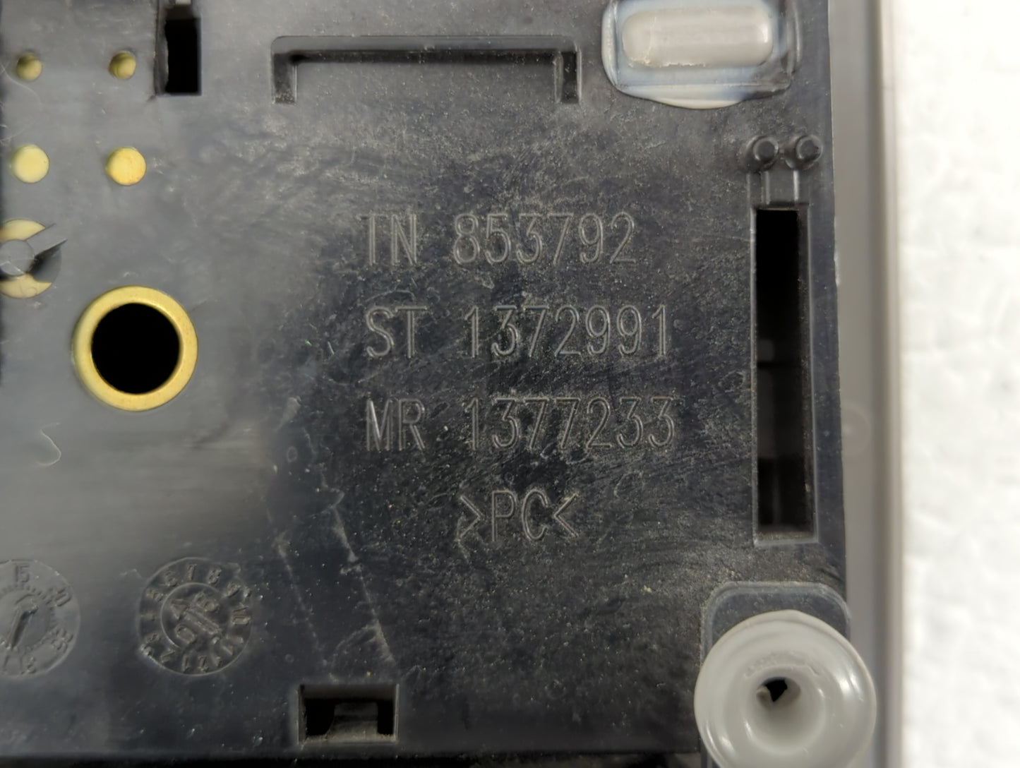 2007 Toyota Camry Overhead Roof Console Grey - Oemusedautoparts1.com