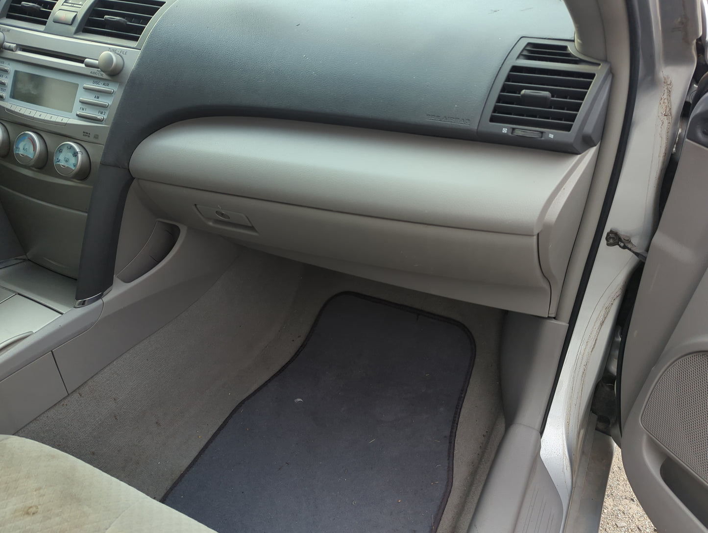 2007 Toyota Camry Passenger Glove Box Door Storage Compartment 5010559 - Oemusedautoparts1.com