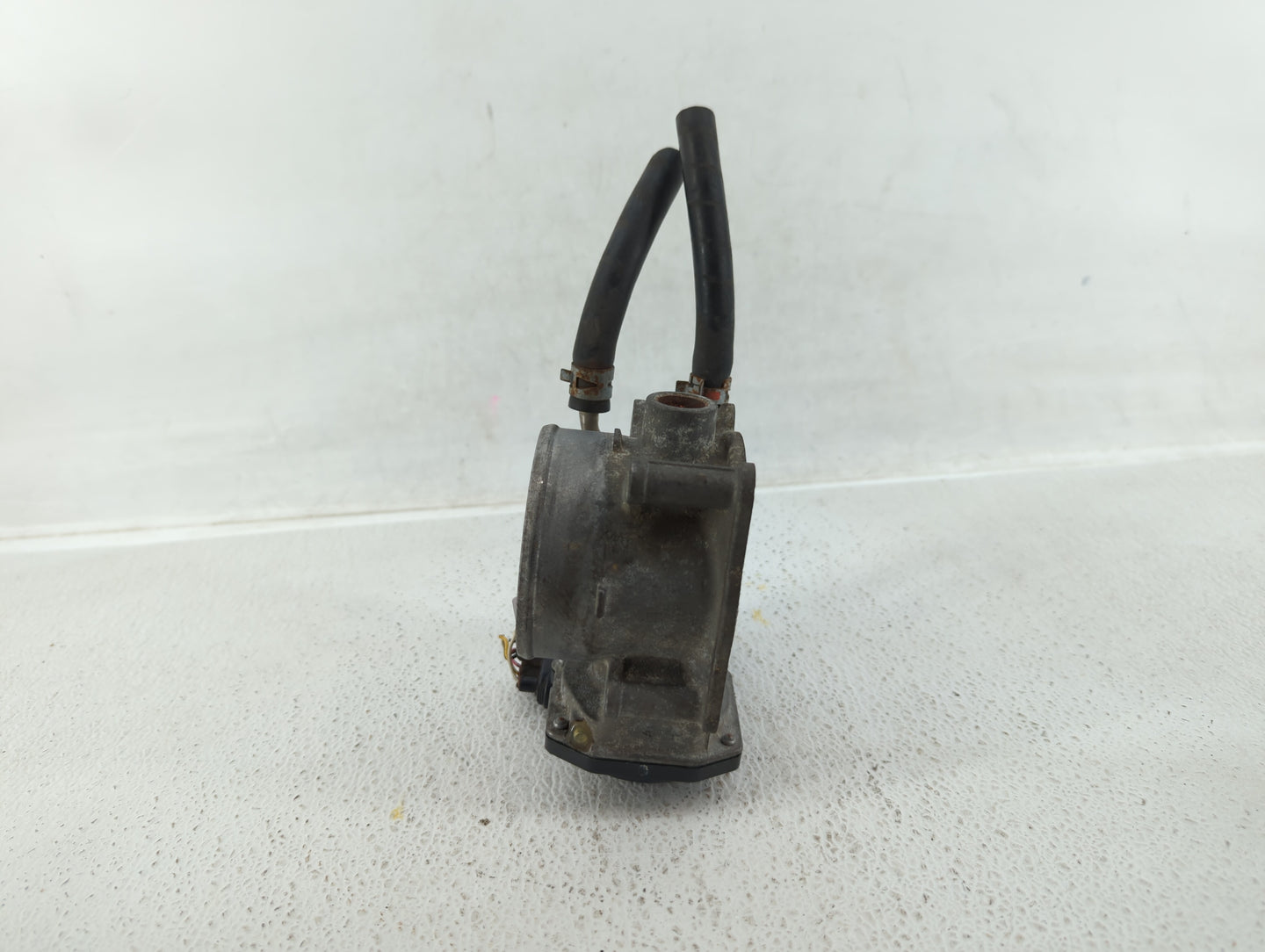 2007-2017 Toyota Camry Throttle Body P/N:22030-0P050 Fits OEM Used Auto Parts - Oemusedautoparts1.com