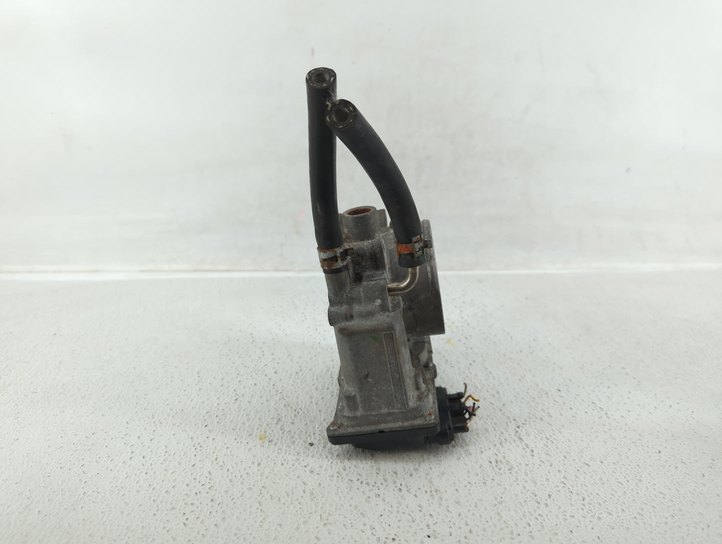 2007-2017 Toyota Camry Throttle Body P/N:22030-0P050 Fits OEM Used Auto Parts - Oemusedautoparts1.com