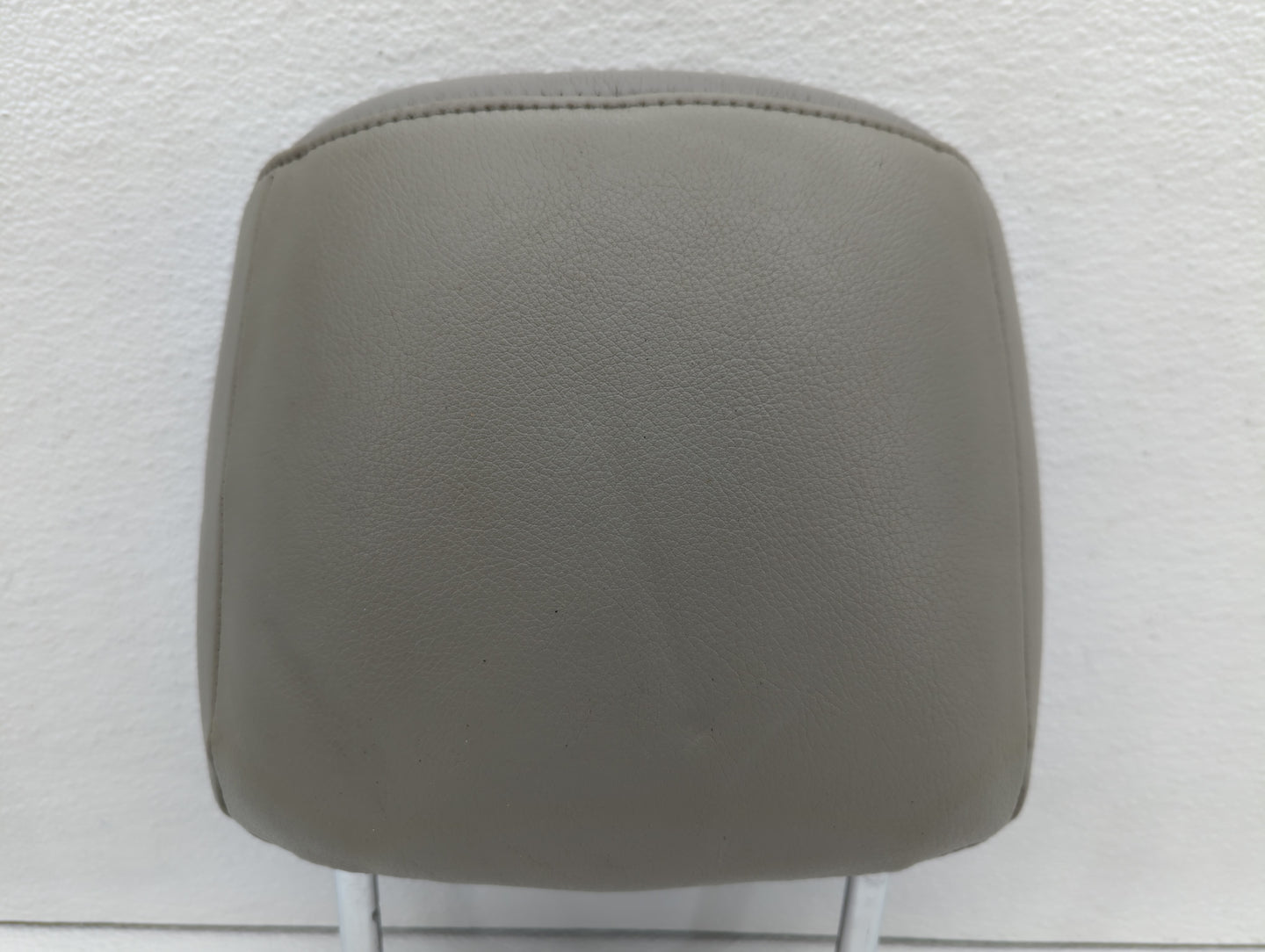 2007-2008 Toyota Camry Headrest Head Rest Front Driver Passenger Seat - Oemusedautoparts1.com
