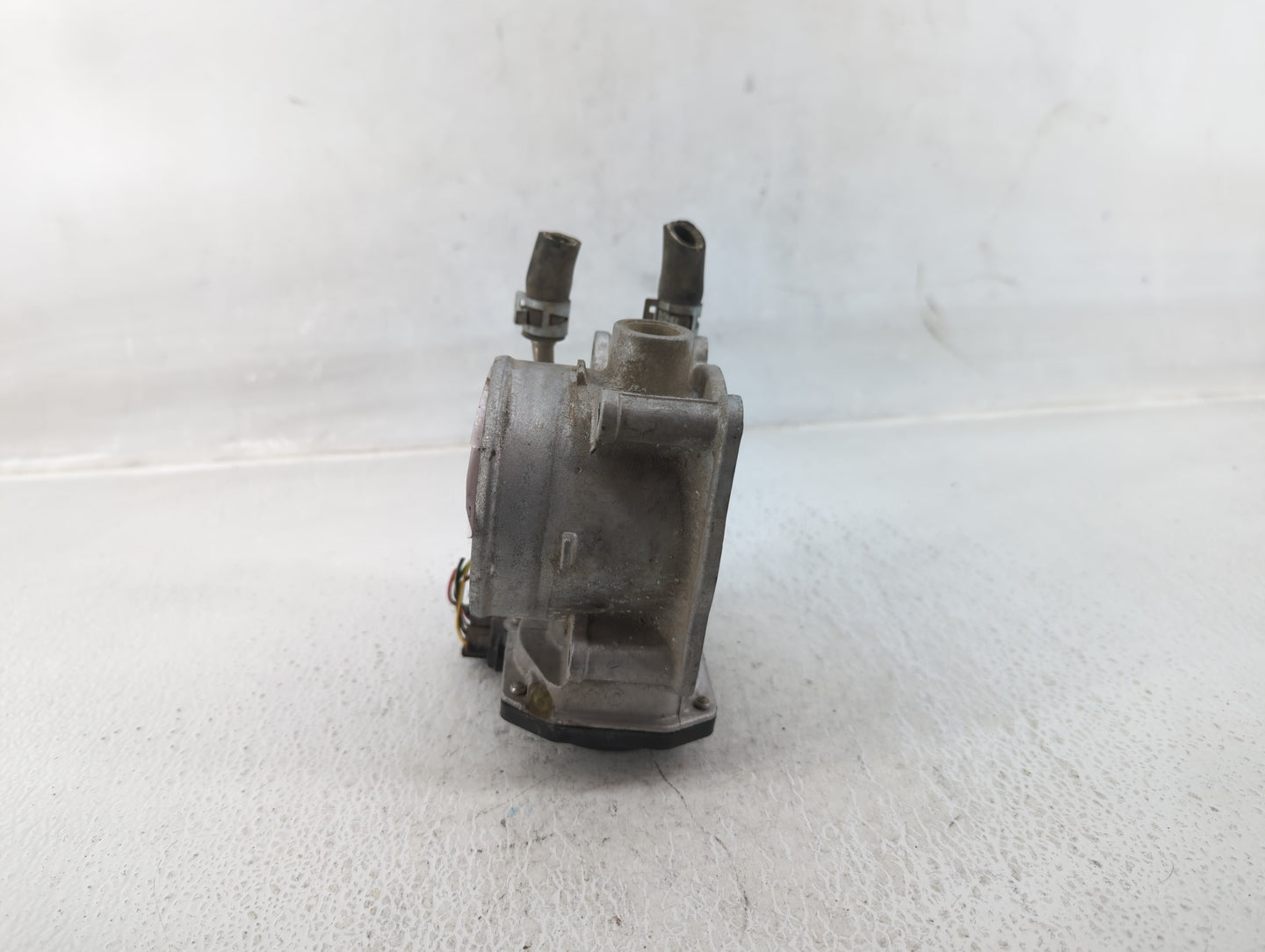 2007-2017 Toyota Camry Throttle Body P/N:22030-0P050 Fits OEM Used Auto Parts - Oemusedautoparts1.com