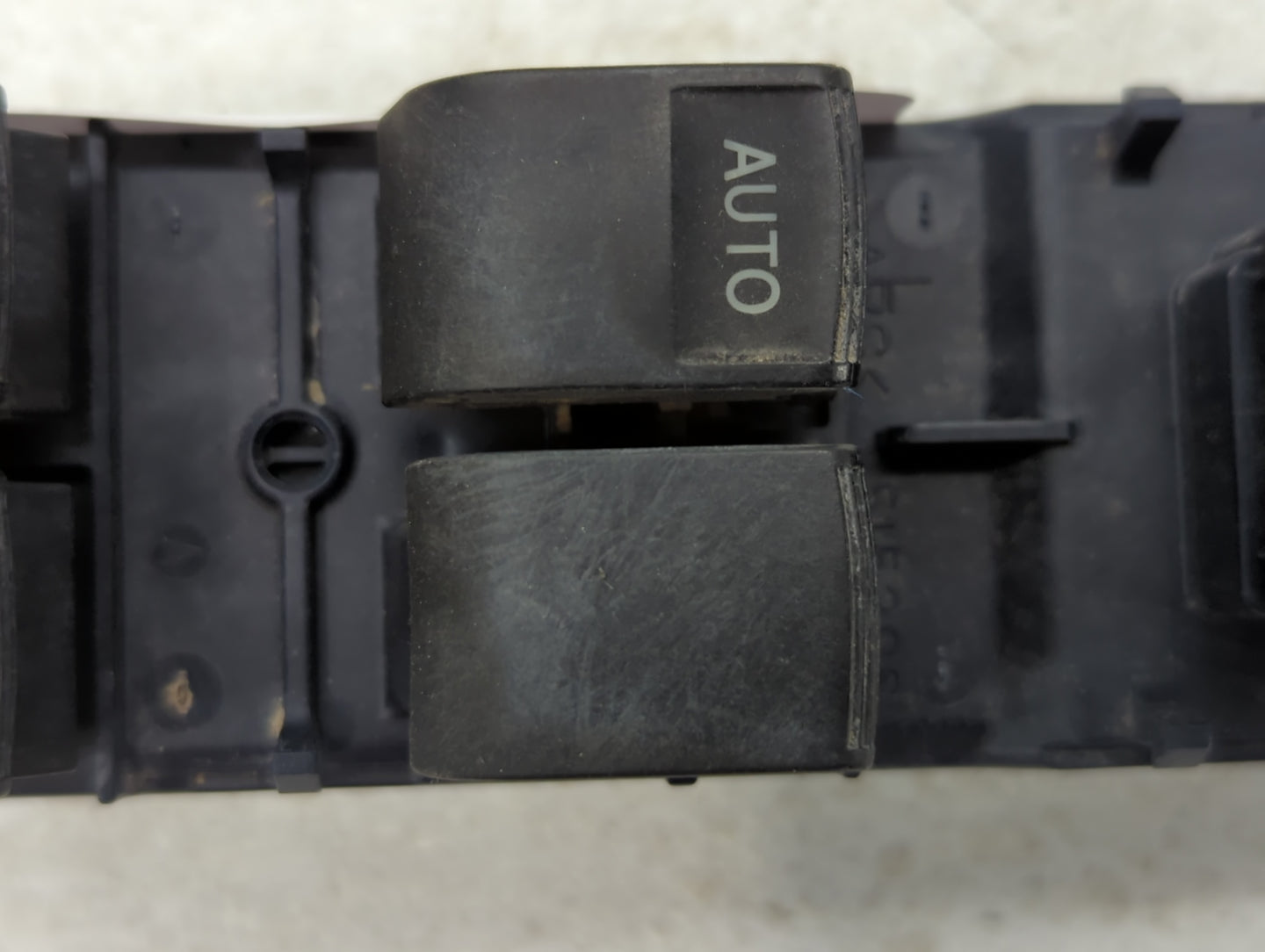 2007-2009 Toyota Camry Master Power Window Switch Replacement Driver Side Left P/N:13133 Fits OEM Used Auto Parts - Oemuseda