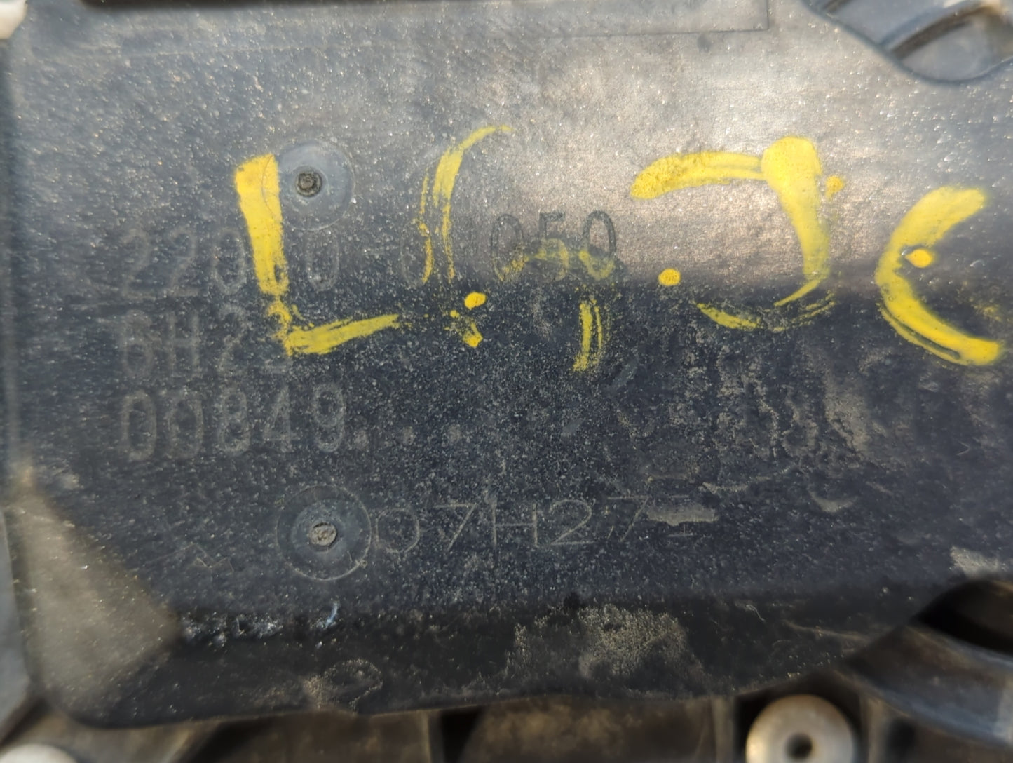 2007-2017 Toyota Camry Throttle Body P/N:22030-0V050 Fits OEM Used Auto Parts - Oemusedautoparts1.com